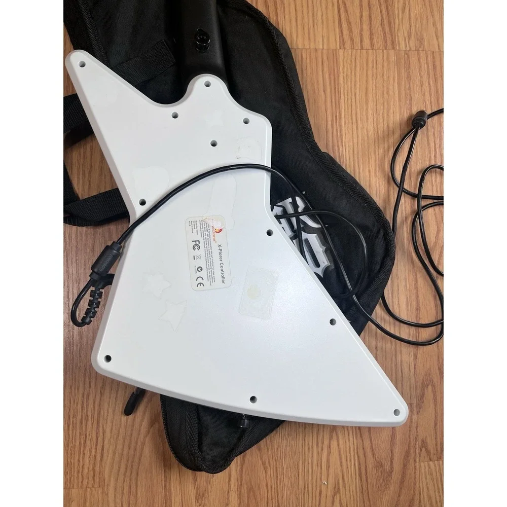 Guitar Hero Xbox 360 X-plorer Wired Red Octane Guitar Controller 95065 Working